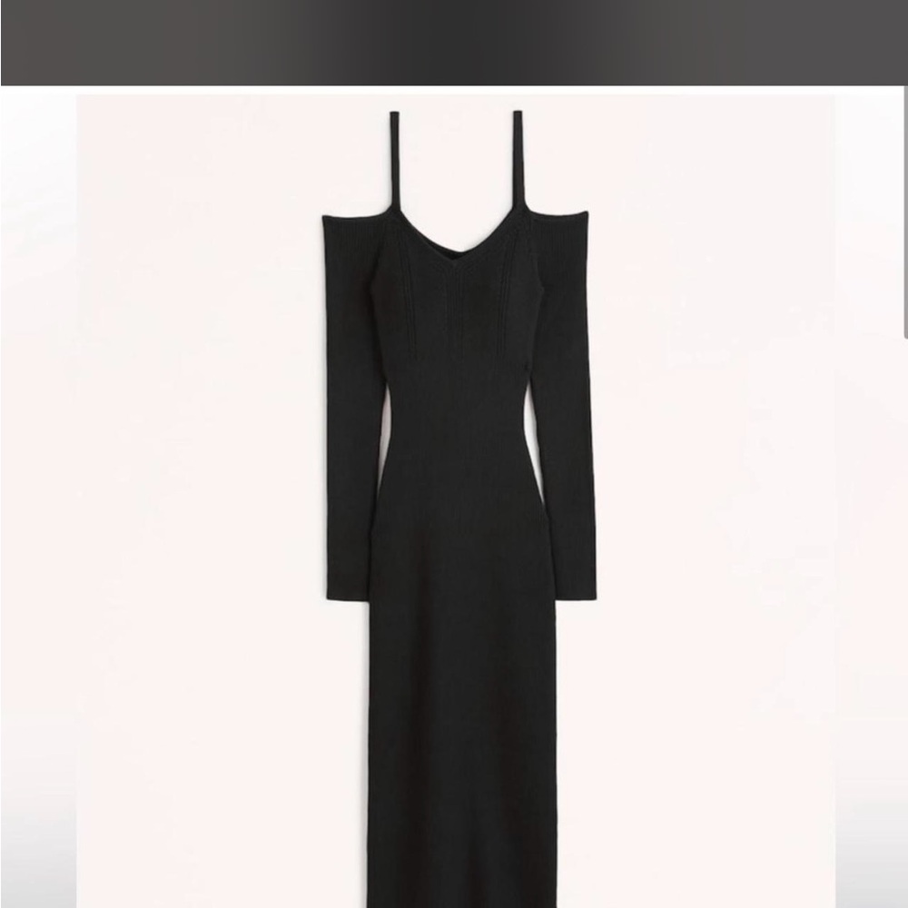 Abercrombie & Fitch Black Cold-Shoulder Long Sleeve Slim Knit Dress